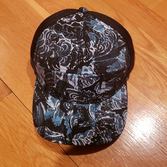 NWT Lululemon Dash And Splash Cap II TNLV Hat - Picture 2 of 4
